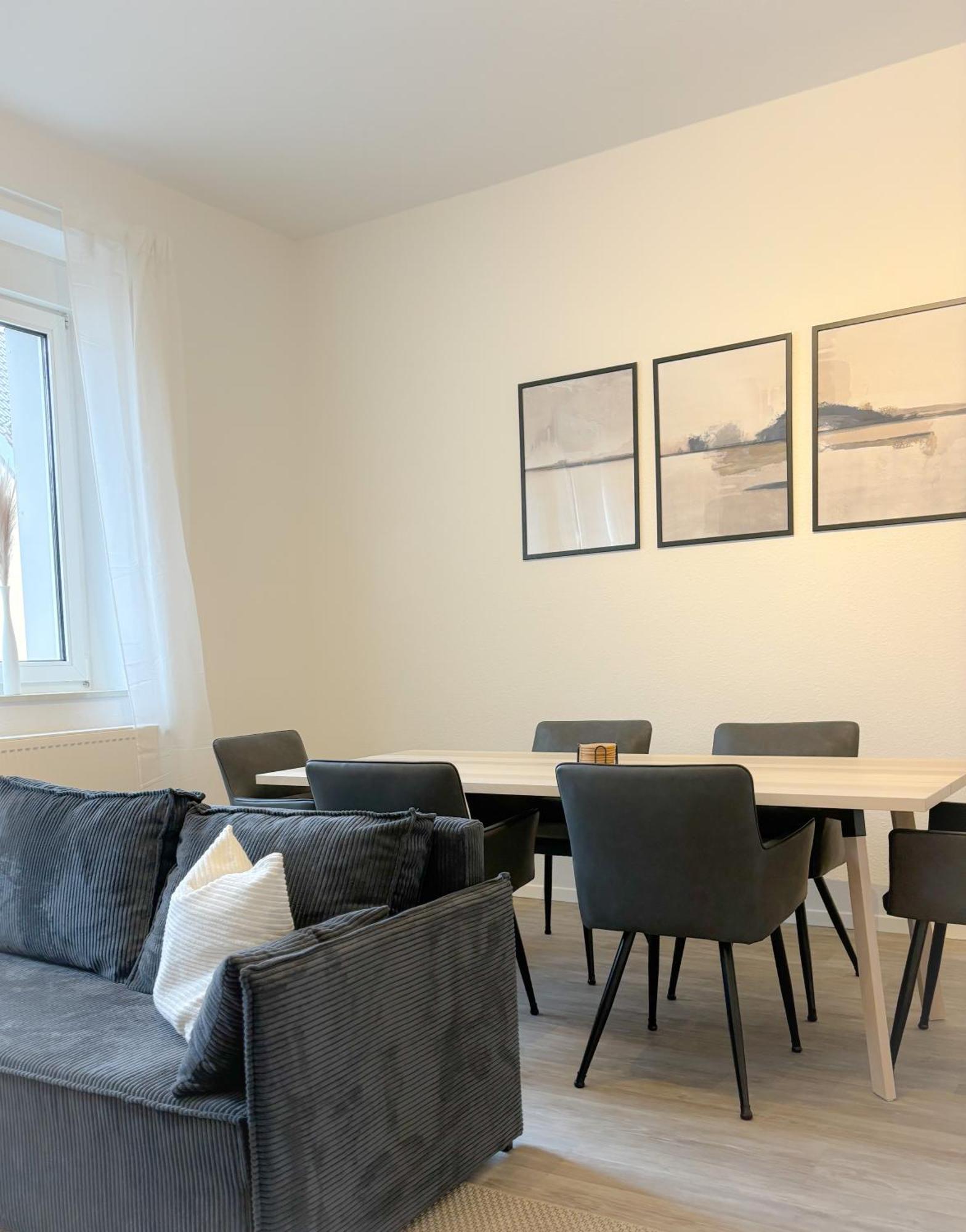 Helles City Apartment Fuer Familien & Gruppen Neu-Ulm Zewnętrze zdjęcie