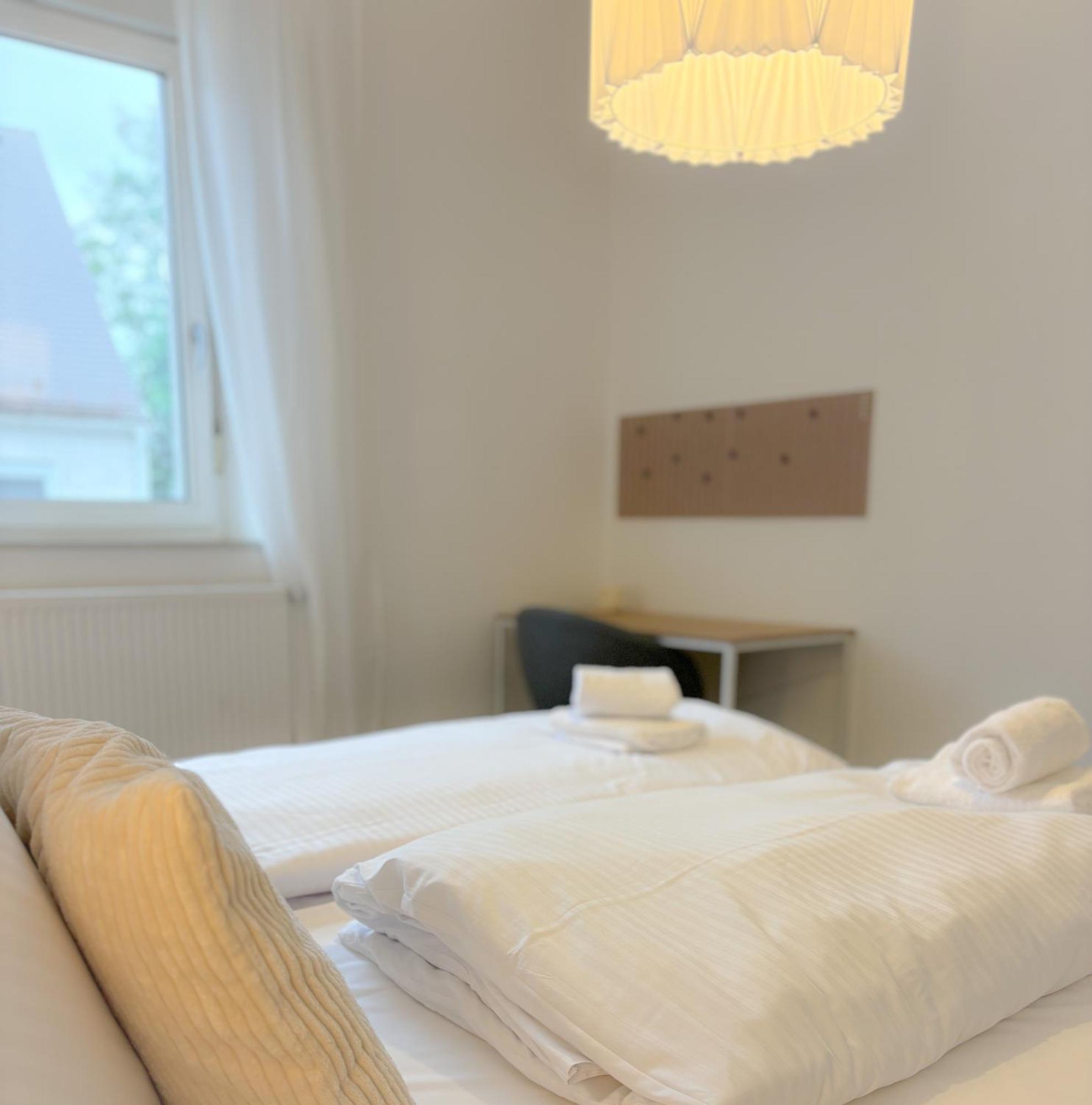 Helles City Apartment Fuer Familien & Gruppen Neu-Ulm Zewnętrze zdjęcie